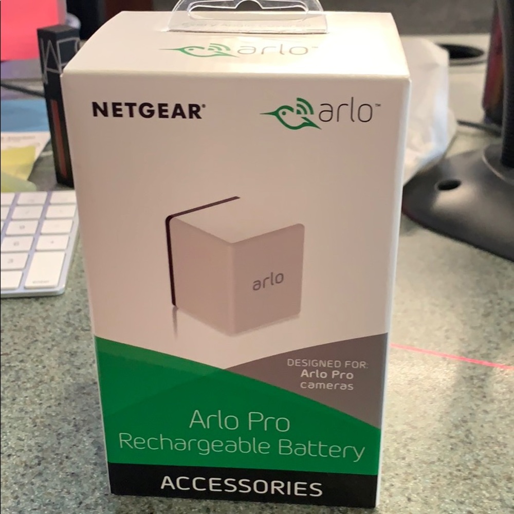 Arlo Pro rechargeable battery by Netgear